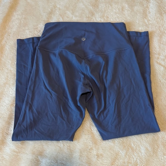 Lululemon Align HR Pant 25" - RARE COLOR - Picture 4 of 5